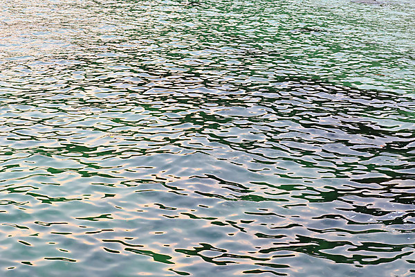 포토 JPG 해외이미지 호수 물결 파도 바다 여행 백그라운드 컨셉 패턴 일러스트 모션 자연 벽지 조류 하늘 표면 추상 휴가 건강 풍경 사람없음 야외 물 여름 파란색 빛 어둠 침묵 봄 흐름 오픈 시원함 홍수 질감 내추럴 깊이 무한 영원 잔물결 해외202004 해외포토 자연요소 동물 계절 컬러 무늬 소리 자연재해 생태계 파일형식 이미지허브