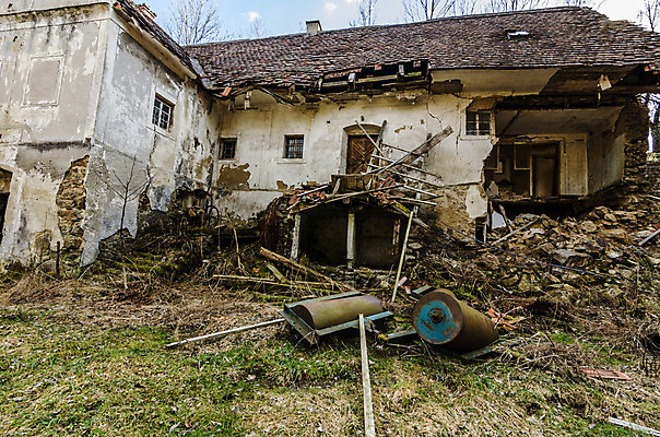 포토 JPG 해외이미지 벽 건축양식 창문 주택 이야기 사람없음 건물 탐험 역사 빌라 천연기념물 발견 떠남 무인 옛날 파멸 해외202004 해외포토 건축물 건축 컨셉 모션 파일형식 소멸 이미지허브