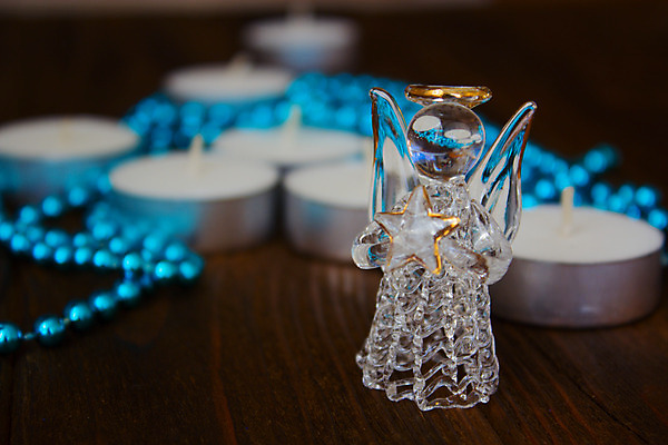 포토 JPG 해외이미지 계절 별 백그라운드 크리스마스 겨울 와인잔 목걸이 공 유리 탁자 휴가 조명 프레임 선물 미술 사람없음 장식 초록색 파란색 빛 우주 종 축하 황금 구슬 여의주 해외202004 해외포토 자연요소 기념일 컬러 가구 컨셉 술잔 장신구 재질 문화예술 파일형식 이미지허브