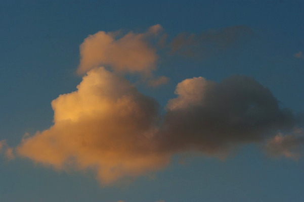 포토 JPG 해외이미지 모양 구름 종교 백그라운드 오렌지 자연 하늘 날씨 사람없음 야외 빨간색 여름 파란색 빛 햇빛 평화 우주 어둠 일몰 흰색 분위기 순수 질감 천국 솜털 산소 오존 해외202004 해외포토 자연요소 계절 컬러 컨셉 과일 태양 노을 원소 생태계 파일형식 이미지허브