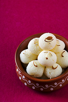 포토 JPG 해외이미지 디저트 사람없음 도자기 원형 사기그릇 인도음식 해외포토 도형 그릇 음식 동양음식 파일형식 이미지허브