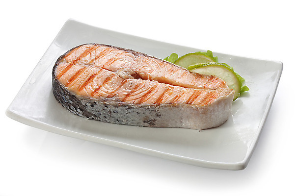 포토 JPG 해외이미지 접시 클리핑패스 음식 어류 스테이크 사람없음 빨간색 초록색 식사 저녁식사 줄무늬 튀김 흰색 신선 상추 바비큐 굽기 해산물 라임 연어 고립 해외202004 해외포토 식기 컬러 무늬 채소 과일 서양음식 수중동물 구이 파일형식 이미지허브