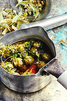 포토 JPG 해외이미지 실내 사람없음 국자 아로마테라피 막자사발 나무배경 해외202004 홉 해외포토 식물 백그라운드 주방용품 내부 사발 테라피 파일형식 이미지허브