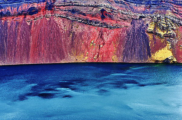 포토 JPG 해외이미지 호수 하늘색 무지개 산 아이슬란드 풍경 사람없음 야외 빨간색 물 파란색 컬러풀 노란색 보라색 제비꽃 언덕 빙하 화산 분화구 층 산악지대 강렬 스칸디나비아 해외202004 해외포토 자연요소 꽃 유럽 컬러 파일형식 이미지허브
