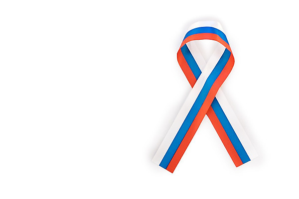 포토 JPG 해외이미지 리본 백그라운드 사람없음 빨간색 파란색 흰색 깃발 러시아 반대 고립 러시아인 에이즈 해외202004 해외포토 서양인 유럽 컬러 질병 파일형식 이미지허브