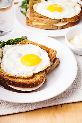 포토 JPG 해외이미지 전통 접시 음식 빵 과일 유리 치즈 샌드위치 요리 사람없음 계란 맑음 식사 샐러드 튀김 프랑스 흰색 신선 뜨거움 클래식 맛 아침식사 굽기 만취 향신료 속도 햄 토스트 레시피 노른자 프랑스어 점심식사 루꼴라 파리(프랑스) 해외202004 해외포토 문자 식기 유럽 컬러 컨셉 채소 재질 날씨 유제품 육류 알 구이 술취함 향미료 파일형식 이미지허브