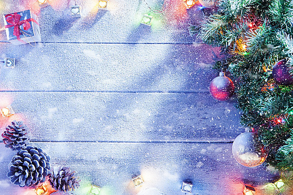 포토 JPG 해외이미지 전통 행복 조각 백그라운드 크리스마스 겨울 휴가 새로움 새해 기념 선물 이벤트 사람없음 장식 빛 상자 산타클로스 축제 놀람 덮개 축하 인사 소나무 날짜 황금 야간 12월 연도 오브젝트 서리 마법 원뿔 노엘 포장소품 2017년 클라우스 해외202004 해외포토 자연요소 도형 나무 계절 기념일 감정 컨셉 포장 표정 뚜껑 예절 포장재료 파일형식 이미지허브