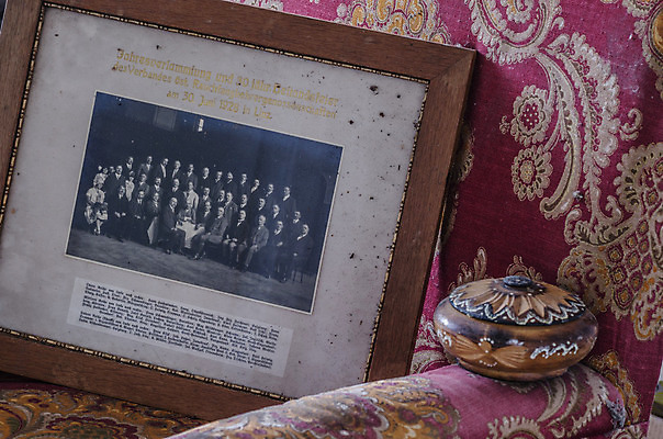 포토 JPG 해외이미지 이야기 사람없음 건물 방 탐험 역사 오브젝트 시설 먼지 발견 떠남 무인 옛날 해외202004 해외포토 건축물 모션 파일형식 이미지허브