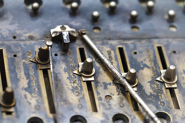 포토 JPG 해외이미지 유럽 산업 이동 통신 대화 사람없음 스마트폰 환경 자료 인공위성 메시지 연결 전화기 전자 철사 나눔 목소리 불가리아 코딩 해외202004 해외포토 나라 컨셉 말하기 핸드폰 스마트기기 컴퓨터교육 파일형식 남유럽 이미지허브