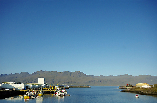 포토 JPG 해외이미지 산업 바다 비즈니스 건축양식 공장 낚시 주택 아이슬란드 사람없음 물 항구 도시 만 보트 황무지 창고 함선 해안도시 포트 멀리 대서양 해외202004 해외포토 자연요소 건축 유럽 배_교통 공업 교통시설 레저 건물 파일형식 이미지허브