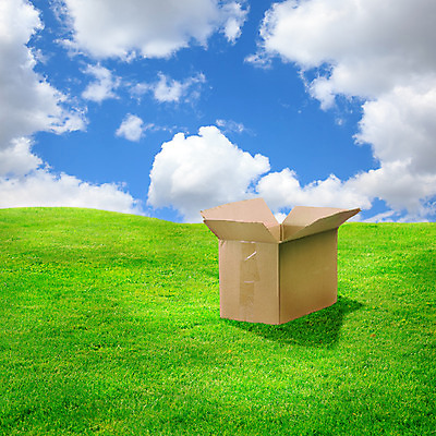 포토 JPG 해외이미지 컨셉 하늘 사람없음 초록색 상자 펼침 오픈 나무상자 컨테이너 배송 에코 팩 판지 생태학 해외202004 해외포토 교육 산업 컬러 모션 환경 화장품 파일형식 이미지허브