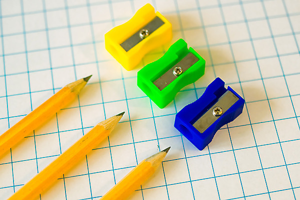 포토 JPG 해외이미지 교육 종이 무지개 학교 문구용품 미술 사람없음 목재 빨간색 초록색 파란색 컬러풀 사무실 연필 펜 노란색 공책 흰색 그리기 그룹 그림 크레파스 날카로움 고립 해외202004 해외포토 자연요소 나무 컬러 비즈니스 재료 모션 문화예술 학용품 필기구 오브젝트 파일형식 이미지허브