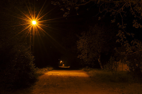포토 JPG 해외이미지 도로 길 풍경 사람없음 빛 어둠 황혼 시골 등불 야간 빛망울 점화 해외202004 해외포토 자연요소 교통시설 조명 일몰 파일형식 이미지허브