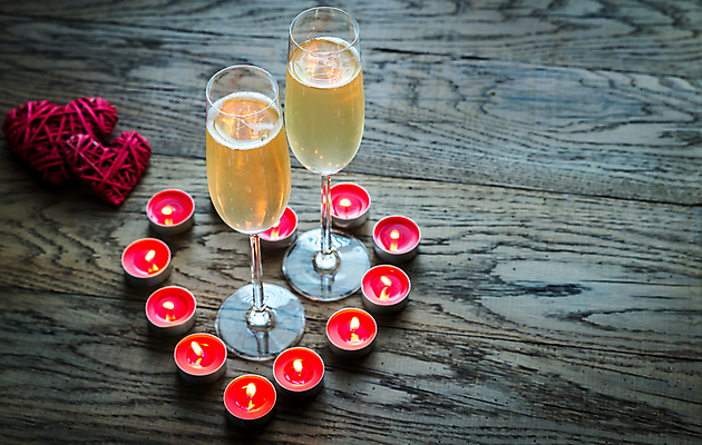 포토 JPG 해외이미지 모양 디자인 음료 결혼 백그라운드 2 촛불 유리 벽지 탁자 불 추상 휴가 기념 발렌타인데이 선물 사랑 사람없음 목재 장식 빨간색 빛 와인 수확 흰색 하트 축하 인사 신용카드 정상 샴페인 심볼 사인 빛망울 2월 광 해외202004 해외포토 자연요소 나무 감정 컬러 가구 컨셉 무늬 농업 재료 초 데이이벤트 재질 주류 이벤트 금융 예절 날짜 파일형식 이미지허브