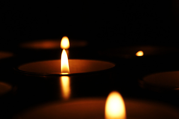 포토 JPG 해외이미지 백그라운드 크리스마스 겨울 데이트 오렌지 촛불 불 휴가 불꽃 휴식 전등 조명 사랑 사람없음 장식 노란색 평화 검은색 어둠 화목 침묵 추위 기도 축하 뜨거움 그룹 영혼 고독 야간 소프트포커스 신비 심볼 향수 명상 오브젝트 장면 빛망울 연소 고립 광 왁스 적자 해외202004 해외포토 자연요소 계절 기념일 감정 컬러 컨셉 과일 초 촬영기법 빛 소리 화장품 파일형식 이미지허브