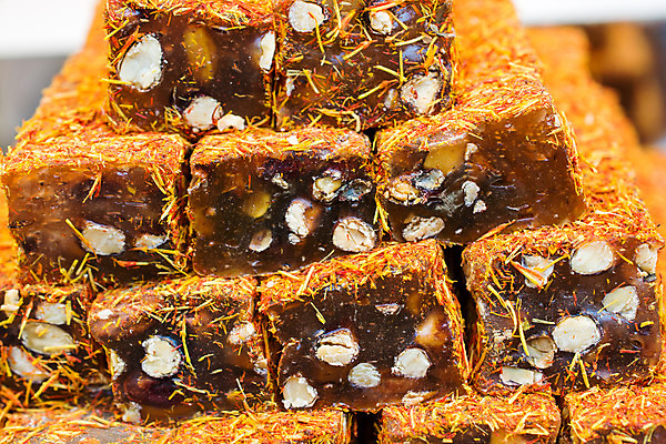 포토 JPG 해외이미지 전통 문화 음식 디저트 이스탄불 사탕 요리 동양인 사람없음 빨간색 컬러풀 과자 상점 기쁨 달콤 맛 가루 설탕 큐브 젤리 동쪽 칠면조 흙더미 아랍어 해외202004 튀르키예 해외포토 감정 아시아 컬러 컨셉 조류 인종 흙 방향 파일형식 더미 이미지허브