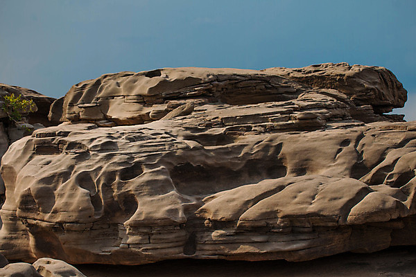 포토 JPG 해외이미지 공원 아시아 여행 백그라운드 태국 자연 하늘 산 풍경 사람없음 야외 물 여름 파란색 빛 강 컬러풀 세계 여행객 골짜기 계곡 놀람 사막 바위 큼 부식 호기심 암초 라오스 내추럴 메콩강 전국 해외202004 해외포토 자연요소 계절 공공시설 감정 나라 컬러 컨셉 표정 사람 돌_바위 크기 생태계 파일형식 이미지허브