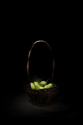 포토 JPG 해외이미지 전통 계절 음식 백그라운드 자연 휴가 부활절 사람없음 목재 장식 세로 초록색 빛 갈색 바구니 검은색 어둠 봄 축하 신선 그리기 선택 심볼 오브젝트 질감 캔버스 내추럴 광 해외202004 해외포토 나무 기념일 컬러 컨셉 재료 모션 생태계 파일형식 이미지허브