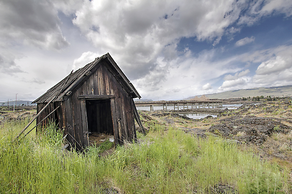 포토 JPG 해외이미지 구름 여행 북아메리카 하늘 낚시 풍경 사람없음 목재 초록색 파란색 강 갈색 골짜기 미국 흰색 인디언 댐 버리기 옛날 워싱턴 철강 판잣집 해외202004 해외포토 자연요소 나무 공공시설 컬러 재료 모션 자연 레저 주택 아메리카 파일형식 이미지허브