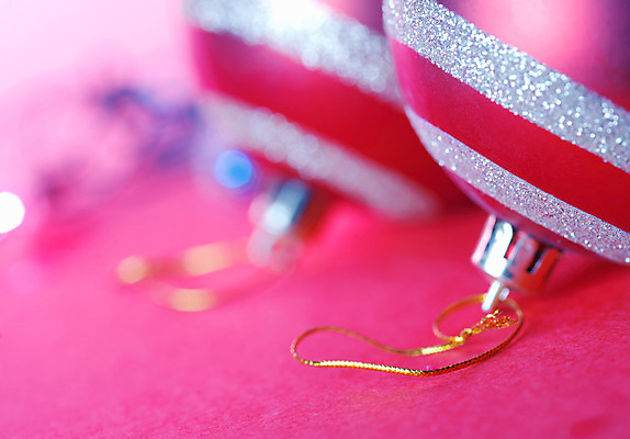 포토 JPG 해외이미지 전통 백그라운드 크리스마스 겨울 공 휴가 매달리기 사람없음 장식 빨간색 빛 장식볼 나뭇가지 축하 원형 우아함 싱글 여의주 인공 해외202004 해외포토 도형 나무 계절 기념일 컬러 컨셉 모션 파일형식 이미지허브