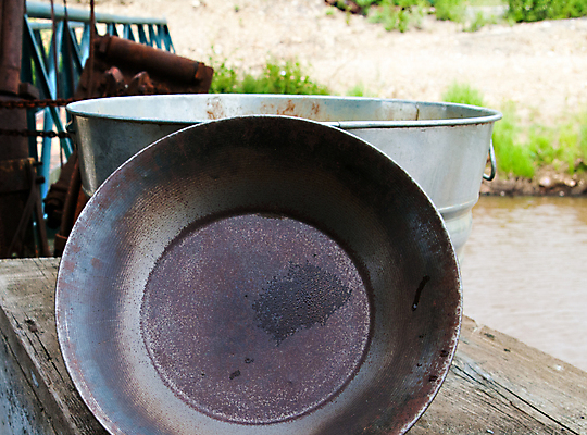 포토 JPG 해외이미지 성공 사람없음 물 금속 업무 황금 씻기 알래스카 발견 옛날 해외202004 해외포토 자연요소 컨셉 재질 미국 청결 작업 파일형식 이미지허브