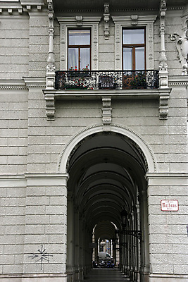 포토 JPG 해외이미지 유럽 건축양식 창문 사람없음 건물 장식 수확 발코니 도시 복도 비엔나 오스트리아 미술관 통로 아치 복고 타운 옛날 회랑 해외202004 해외포토 건축물 건축 나라 농업 파일형식 이미지허브