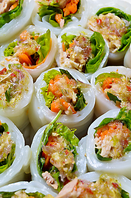 포토 JPG 해외이미지 접시 음식 조각 채소 오렌지 태국 건강 육류 어류 요리 사람없음 세로 초록색 식사 당근 덮개 흰색 신선 면 뜨거움 맛 상추 자르기 먹기 매움 후추 덩어리 점심식사 스타일 많음 해외202004 해외포토 식기 아시아 컬러 컨셉 과일 식재료 모션 뿌리채소 수중동물 뚜껑 향신료 파일형식 이미지허브