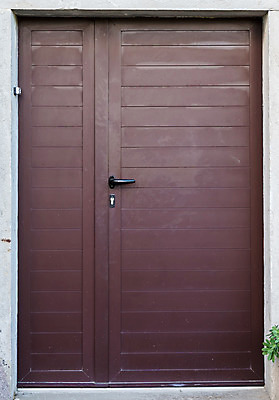 포토 JPG 해외이미지 라이프스타일 외관 컨셉 건축양식 탁자 열쇠 벽돌 전등 조명 주택 사람 사람없음 야외 내부 건물 목재 문 이탈리아 카페 오픈 고급 맨션 지역 빛망울 양치류 차고 소유 해외202004 해외포토 나무 건축물 건축 유럽 가구 재료 생활 빛 상점 파일형식 이미지허브