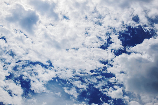 포토 JPG 해외이미지 주간 구름 계절 백그라운드 패턴 자연 벽지 하늘 날씨 추상 풍경 사람없음 야외 여름 파란색 빛 맑음 봄 흰색 분위기 저녁 큼 질감 천국 솜털 내추럴 카피스페이스 해외202004 해외포토 자연요소 컬러 컨셉 무늬 공백 야간 크기 생태계 파일형식 이미지허브