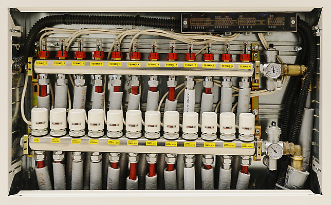 포토 JPG 해외이미지 벽 건축양식 새로움 아파트 주택 실내 사람없음 내부 물 기계 장비 에너지 기구 공구 뜨거움 조직 연결 시스템 난방 튜브 계량기 펌프 고립 배관공 설치 파이프라인 해외202004 해외포토 자연요소 건축 컨셉 건물 도구 파이프_관 파일형식 이미지허브