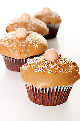 포토 JPG 해외이미지 음식 분홍색 백그라운드 다이어트 디저트 주택 건강 사람없음 파티 케이크 초콜릿 얼음 흰색 대접 달콤 컵케이크 굽기 먹기 뿌리기 유기농 슛 칼로리 고립 페스츄리 해로움 프로스팅 해외202004 해외포토 자연요소 웰빙 빵 컬러 컨셉 모션 이벤트 건물 맛 구이 제빵 파일형식 이미지허브