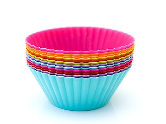 포토 JPG 해외이미지 음식 백그라운드 요리 사람없음 컵 컬러풀 케이크 주방 빵집 흰색 컨테이너 컵케이크 고립 해외202004 해외포토 식기 산업 컬러 디저트 상점 파일형식 이미지허브