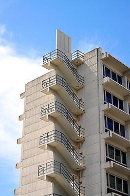 포토 JPG 해외이미지 외관 벽 건축양식 창문 유리 불 사람없음 야외 건물 사무실 계단 고층빌딩 도시 호주 정상 탈출 묘사 남쪽 철책 해외202004 해외포토 자연요소 건축물 건축 컨셉 비즈니스 재질 빌딩 오세아니아 방향 파일형식 이미지허브