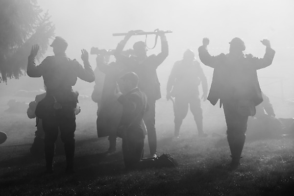 포토 JPG 해외이미지 1 디자인 실루엣 무기 백그라운드 유니폼 패턴 추상 사람 사람없음 야외 세계 태양 검은색 힘 기계 침묵 총 수확 그룹 역사 헬멧 큼 공격 충돌 질감 복고 군용 싸움 전쟁 육군 병정 그런지 세기 해외202004 해외포토 자연요소 옷 컬러 무늬 농업 모션 군대 촬영기법 소리 보호장비 크기 파일형식 이미지허브