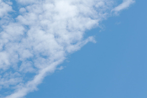 포토 JPG 해외이미지 구름 백그라운드 자연 하늘 날씨 추상 조명 사람없음 야외 파란색 빛 우주 환경 침묵 흰색 투명 천국 흐림 내추럴 오존 해외202004 해외포토 자연요소 컬러 무늬 소리 생태계 파일형식 이미지허브