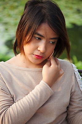 포토 JPG 해외이미지 모델 응시 여자 행복 얼굴 백그라운드 벤치 건강 한명 사람 성인 유행 화장품 신선 잡기 붓 화려 가루 볼터치 피부 준비 만들기 스펀지 내추럴 고립 돌봄 신청 해외202004 해외포토 1 시선 감정 컨셉 의자 모션 신체부위 화장 뷰티 파일형식 이미지허브