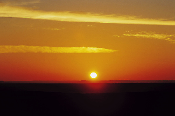 포토 JPG 해외이미지 주간 구름 하늘 풍경 사람없음 야외 태양 일출 해외202004 해외포토 자연요소 노을 파일형식 이미지허브