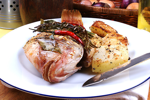 포토 JPG 해외이미지 음식 양파 파슬리 건강 육류 어류 요리 사람없음 식사 저녁식사 튀김 흰색 신선 맛 먹기 향신료 로즈메리 영양분 해외202004 해외포토 컬러 컨셉 채소 식재료 모션 수중동물 허브 향미료 파일형식 이미지허브