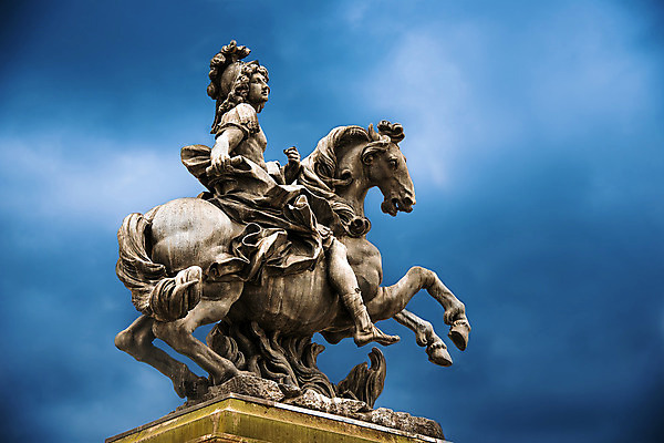 포토 JPG 해외이미지 아이콘 유럽 조각 여행 미술 사람없음 조각상 여행객 궁전 프랑스 골동품 역사 클래식 큼 왕 심볼 베르사유 프랑스어 옛날 파리(프랑스) 해외202004 해외포토 문자 나라 컨셉 고건축 문화예술 사람 조형물 크기 파리_프랑스 파일형식 이미지허브