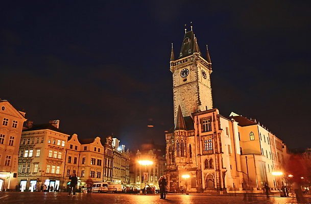 포토 JPG 해외이미지 응시 유럽 기독교 종교 시계 여행 우산 거리 풍경 사람없음 건물 빛 성당 교회 여행객 평화 침묵 바위 도시 센터 역사 야간 극장 그림 정사각형 체코 프라하 타운 국회 공화국 옛날 전국 해외202004 해외포토 자연요소 도형 건축물 시선 나라 컨셉 종교건축 사람 소리 돌_바위 파일형식 이미지허브