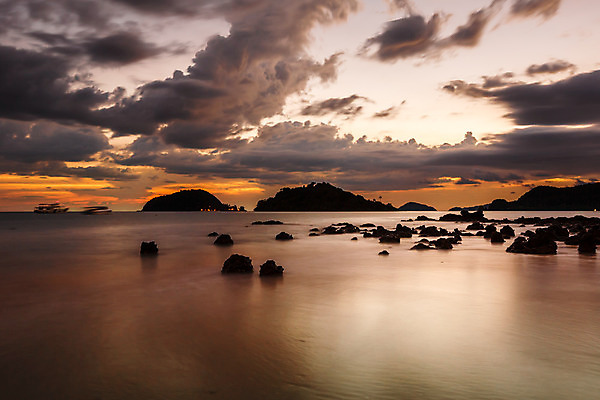 포토 JPG 해외이미지 구름 모래 파도 바다 섬 오렌지 자연 하늘 사람 풍경 사람없음 야외 물 태양 반사 일몰 시골 황금 해외202004 해외포토 자연요소 과일 노을 생태계 파일형식 이미지허브