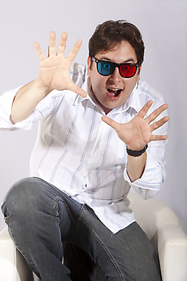 포토 JPG 해외이미지 한명 빨간색 3D 디지털 흰색 리모컨 영화 청록색 해외202004 해외포토 1 컬러 문화예술 사람 디지털합성 파일형식 이미지허브