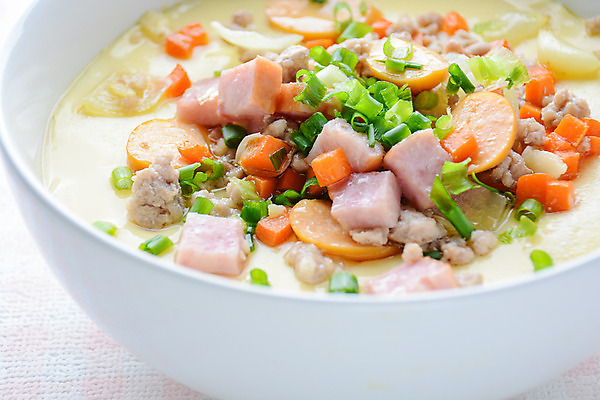 포토 JPG 해외이미지 전통 접시 음식 백그라운드 다이어트 채소 양파 건강 육류 돼지고기 요리 동양인 사람없음 노란색 우주 주방 식당 계란 일본 식사 저녁식사 중국 봄 흰색 신선 사발 소시지 맛 아침식사 수증기 먹기 해산물 베이컨 레시피 점심식사 다진 커스터드 스타일 해외202004 해외포토 식기 계절 아시아 컬러 컨셉 식재료 모션 인종 상점 알 사기그릇 가공식품 크림 파일형식 이미지허브