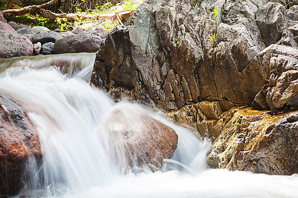 포토 JPG 해외이미지 유럽 섬 여행 자국 자연 하늘 산 풍경 사람없음 야외 초록색 파란색 강 걷기 계곡 프랑스 개울 오솔길 지중해 언덕 내추럴 프랑스어 코르시카 해외202004 해외포토 문자 나라 길 바다 컬러 모션 생태계 파일형식 이미지허브