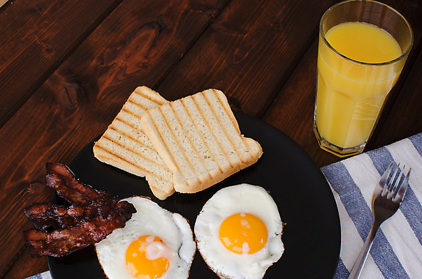 포토 JPG 해외이미지 모양 접시 기념일 커피 음료 음식 빵 다이어트 오렌지 과일 탁자 아침 휴가 발렌타인데이 건강 사랑 요리 사람없음 옆모습 컵 노란색 계란 맑음 식사 주스 튀김 흰색 하트 신선 뜨거움 아빠 맛 아침식사 먹기 심볼 사인 토스트 베이컨 프랑스어 점심식사 단백질 해외202004 해외포토 주간 문자 식기 감정 뷰포인트 컬러 가구 컨셉 가족 모션 데이이벤트 날씨 돼지고기 이벤트 알 영양소 파일형식 이미지허브