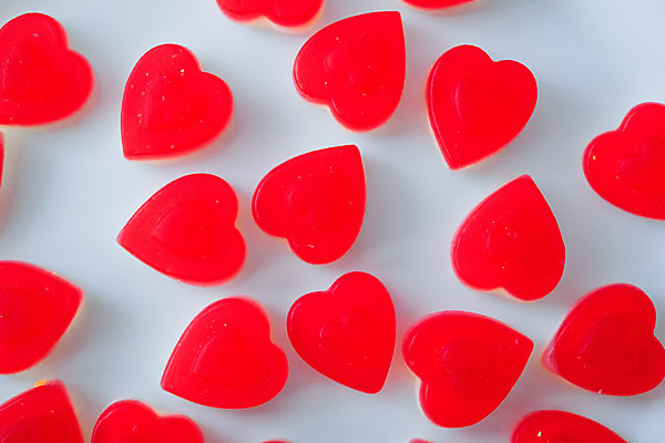 포토 JPG 해외이미지 모양 음식 분홍색 결혼 추상 휴가 발렌타인데이 건강 사탕 사랑 사람없음 장식 빨간색 놀람 흰색 하트 마음 축하 달콤 설탕 심볼 열정 고립 해외202004 해외포토 감정 컬러 컨셉 무늬 데이이벤트 디저트 표정 이벤트 맛 파일형식 이미지허브