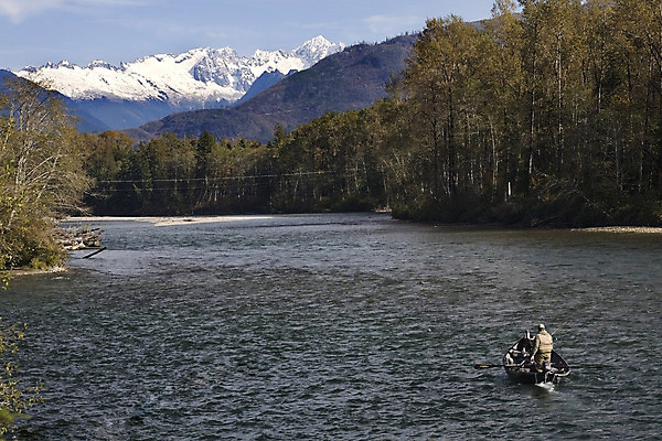 포토 JPG 해외이미지 공원 호수 스포츠 여행 자연 하늘 낚시 휴식 사람 풍경 사람없음 야외 초록색 물 파란색 평화 연못 보트 낚시꾼 봉 북쪽 워싱턴 해외202004 해외포토 자연요소 공공시설 컬러 컨셉 배_교통 레저 미국 방향 생태계 파일형식 이미지허브