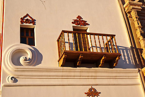 포토 JPG 해외이미지 종교 건축양식 창문 하늘 멕시코 선인장 그림자 사람없음 컬러풀 교회 일몰 발코니 역사 재산 애리조나 첨탑 야광 강렬 스페인어 식민지 옛날 해외202004 해외포토 식물 건축 컬러 북아메리카 종교건축 건물 금융 빛 노을 탑 미국 파일형식 이미지허브