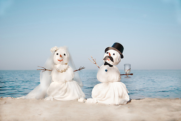 포토 JPG 해외이미지 모양 커플 계절 남자 얼굴 바다 조각 결혼 크리스마스 포장 눈사람 휴가 사랑 사람 사람없음 야외 가로 얼음 목도리 당근 추위 흰색 나뭇가지 축하 인사 입 신용카드 막대기 유머 코 서리 엽서 눈덩이 석탄 진짜 캡모자 눈내림 완전 해외202004 해외포토 자연요소 나무 모자_잡화 잡화 기념일 감정 컬러 컨셉 관계 뿌리채소 눈_날씨 이벤트 신체부위 금융 예절 편지 파일형식 이미지허브