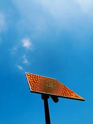 포토 JPG 해외이미지 구름 꽃 산업 자연 하늘 해바라기 세포 사람없음 야외 초록색 파란색 태양 환경 힘 재활용 에너지 광선 판넬 절약 수집 배열 태양에너지 자원 유지 혁명 베터리 실리콘 해외202004 해외포토 자연요소 식물 컬러 컨셉 그린에너지 친환경 생태계 파일형식 이미지허브